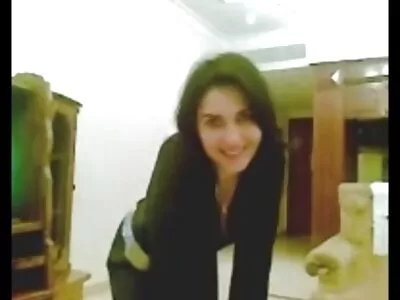 כוס צעיר צאט סקס חינם מכוסה בהצטיינות