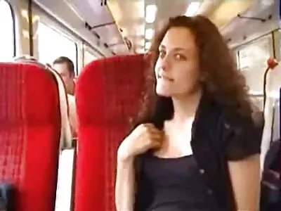 שטיפת כלים נראית מושכת עם צאט סקס חינם ארוסתי.
