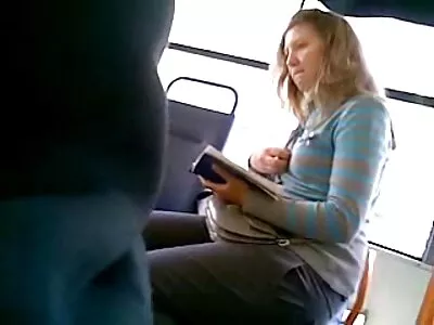 אורגזמה כפולה מהזין והוויברטור נאנחים וצורחים שיחות וידאו סקס חינם בטירוף.