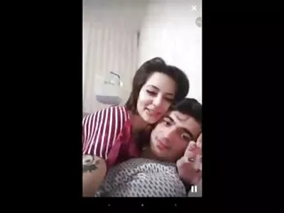 מילף זונה מוצץ וזיין. מצלמות סקס לייב חינם